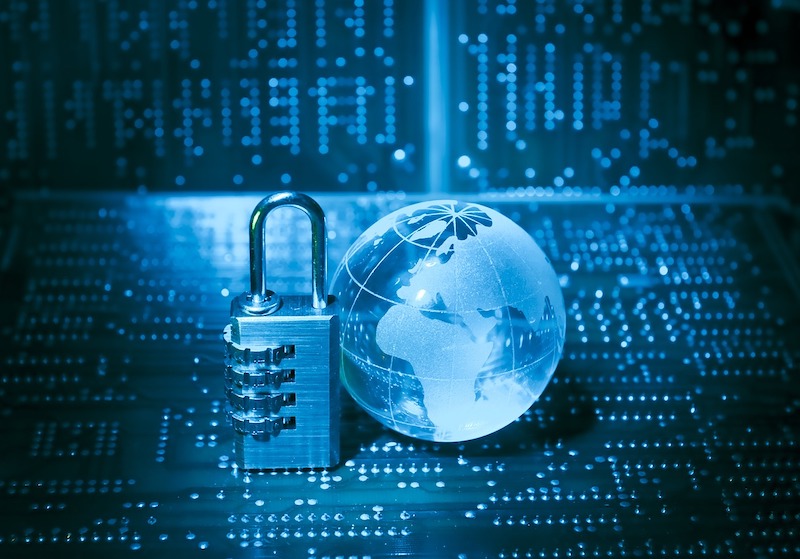 Nel 2024 aumentano gli attacchi informatici, furto di dati sul dark web +15% 